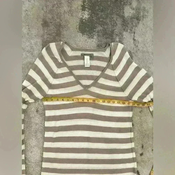 Women’s Striped Tex Thin Sweater - Picture 4 of 5